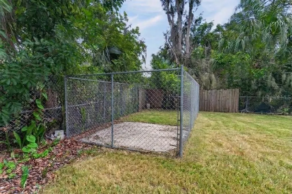 205 2ND AVENUE SE Ruskin, FL 33570