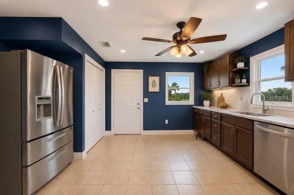 205 2ND AVENUE SE Ruskin, FL 33570