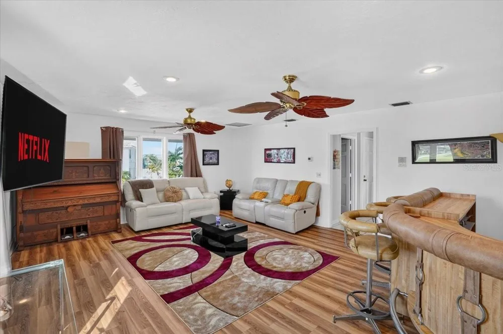 2407 PALMA SOLA BOULEVARD Bradenton, FL 34209