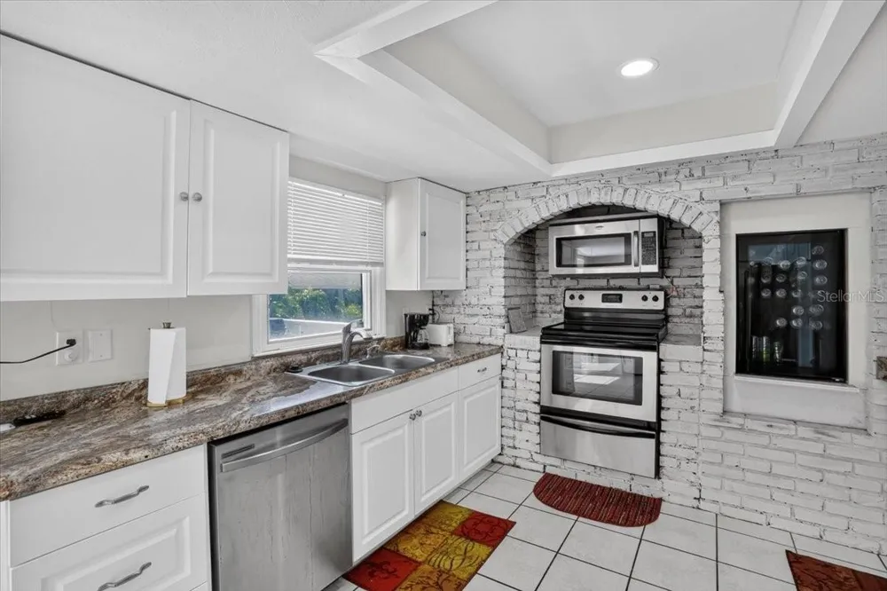 2407 PALMA SOLA BOULEVARD Bradenton, FL 34209