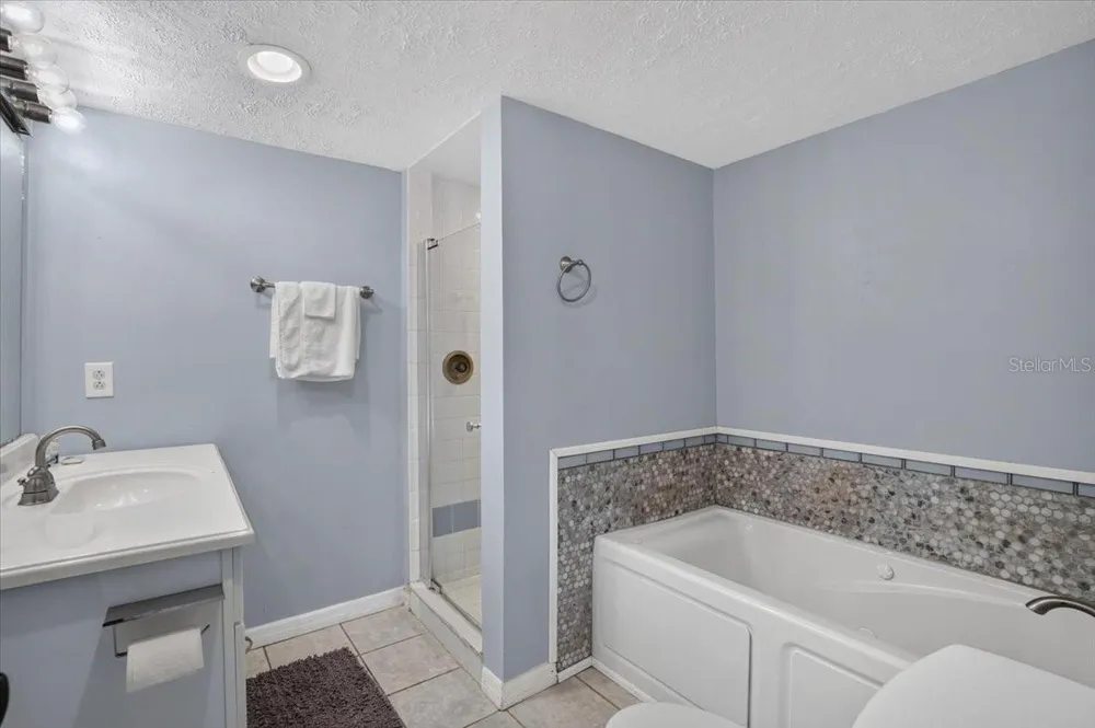 2407 PALMA SOLA BOULEVARD Bradenton, FL 34209