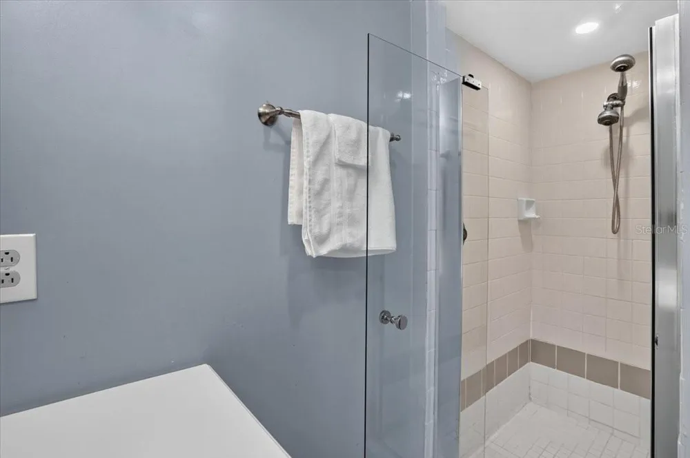 2407 PALMA SOLA BOULEVARD Bradenton, FL 34209