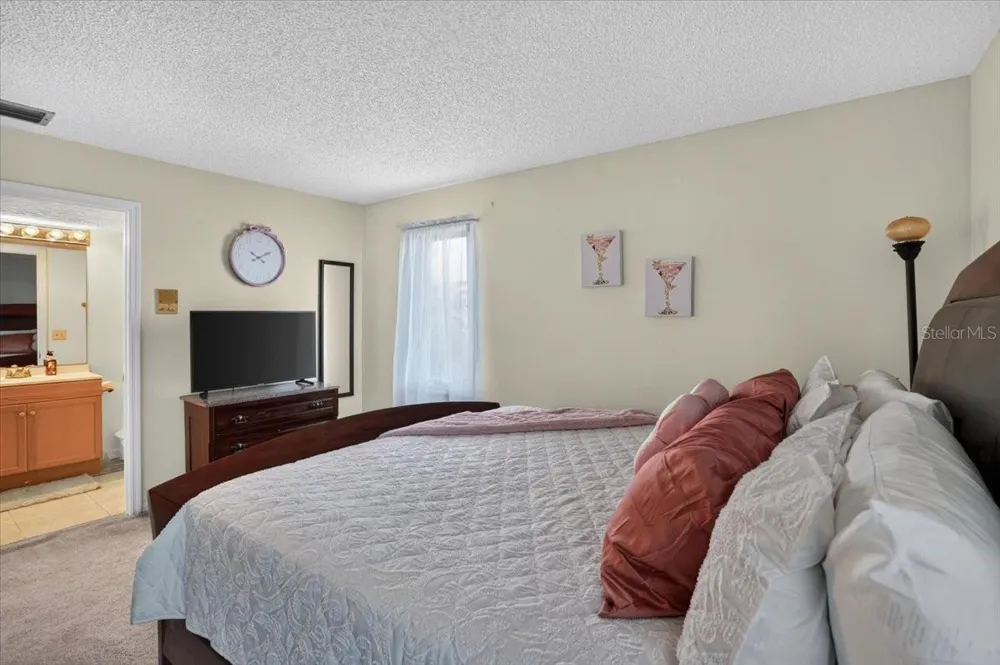 2407 PALMA SOLA BOULEVARD Bradenton, FL 34209