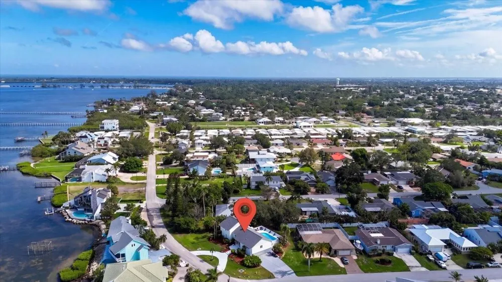 2407 PALMA SOLA BOULEVARD Bradenton, FL 34209