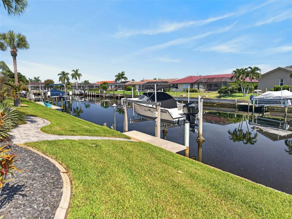 1552 AQUI ESTA DRIVE Punta Gorda, FL 33950