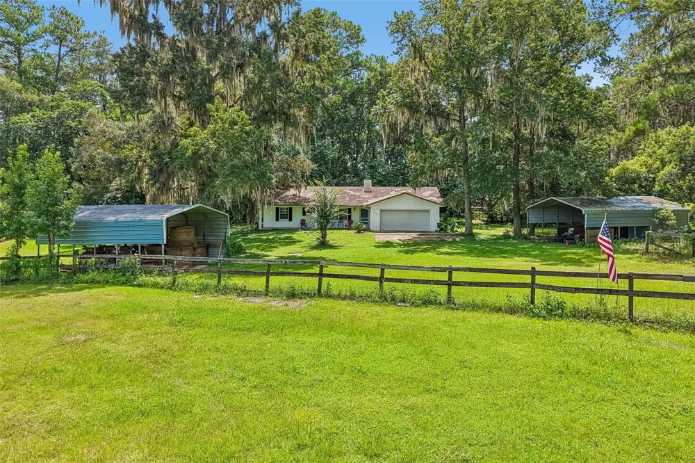 5230 NW 144TH PLACE Reddick, FL 32686