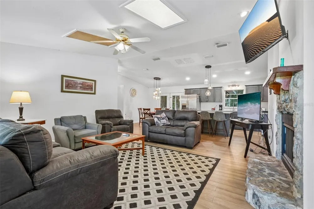 5230 NW 144TH PLACE Reddick, FL 32686
