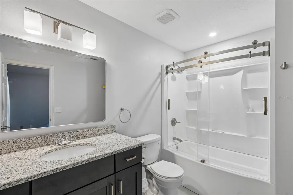 5230 NW 144TH PLACE Reddick, FL 32686