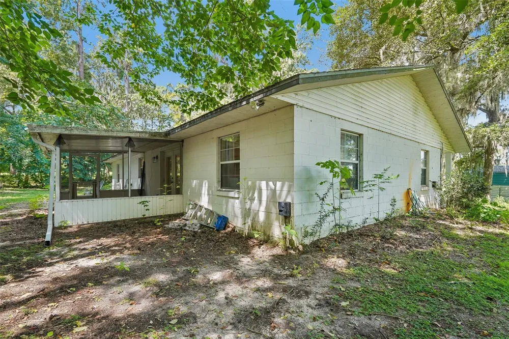 5230 NW 144TH PLACE Reddick, FL 32686