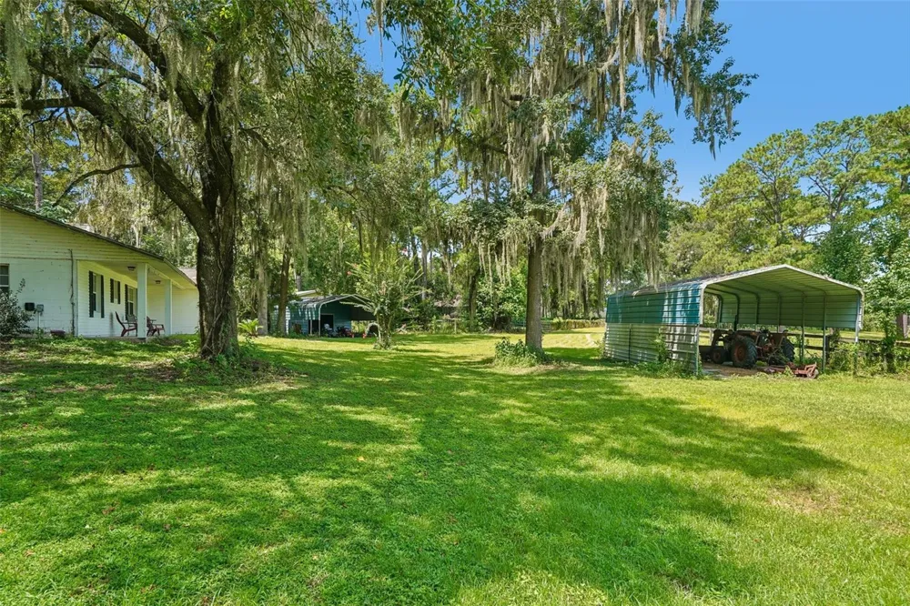 5230 NW 144TH PLACE Reddick, FL 32686