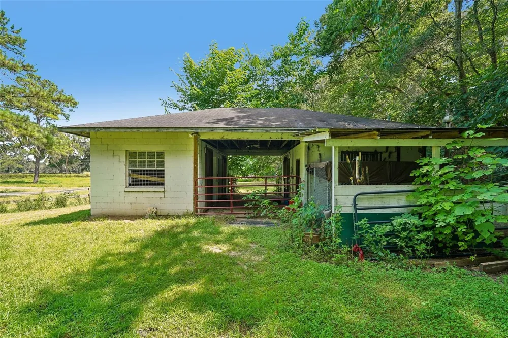 5230 NW 144TH PLACE Reddick, FL 32686
