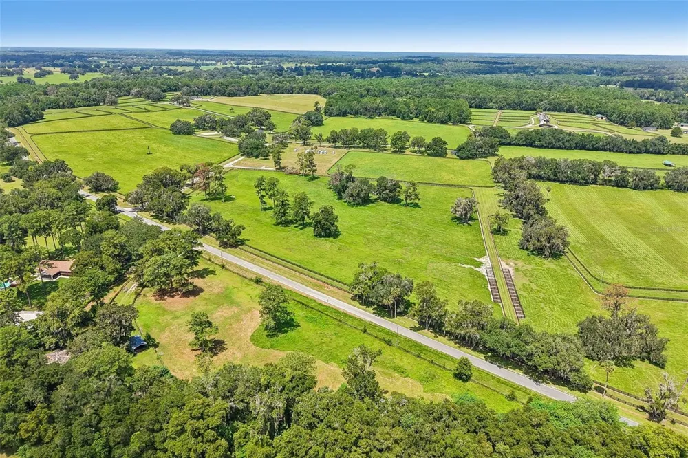 5230 NW 144TH PLACE Reddick, FL 32686