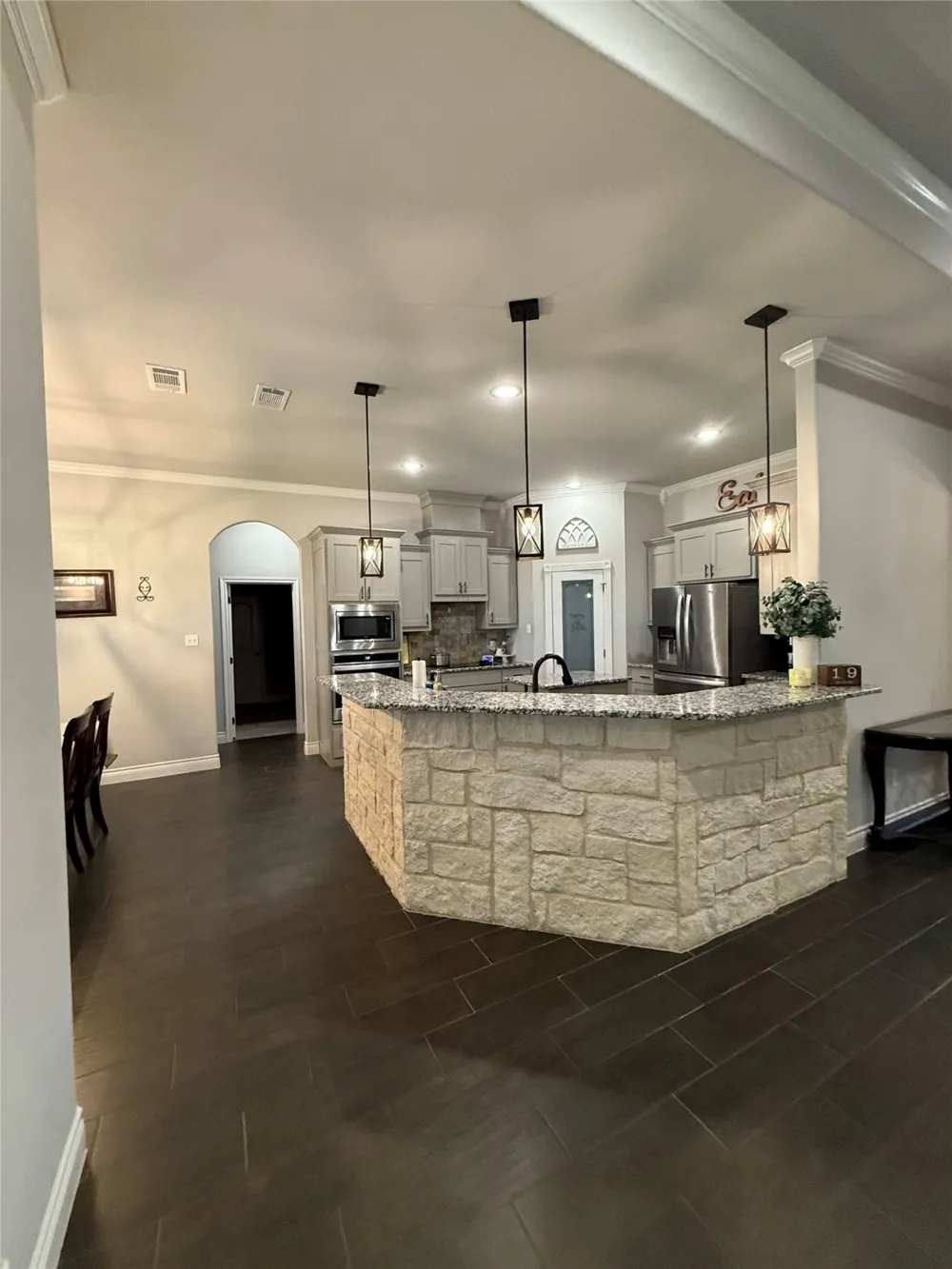 1013 Sky Court Weatherford, TX 76085