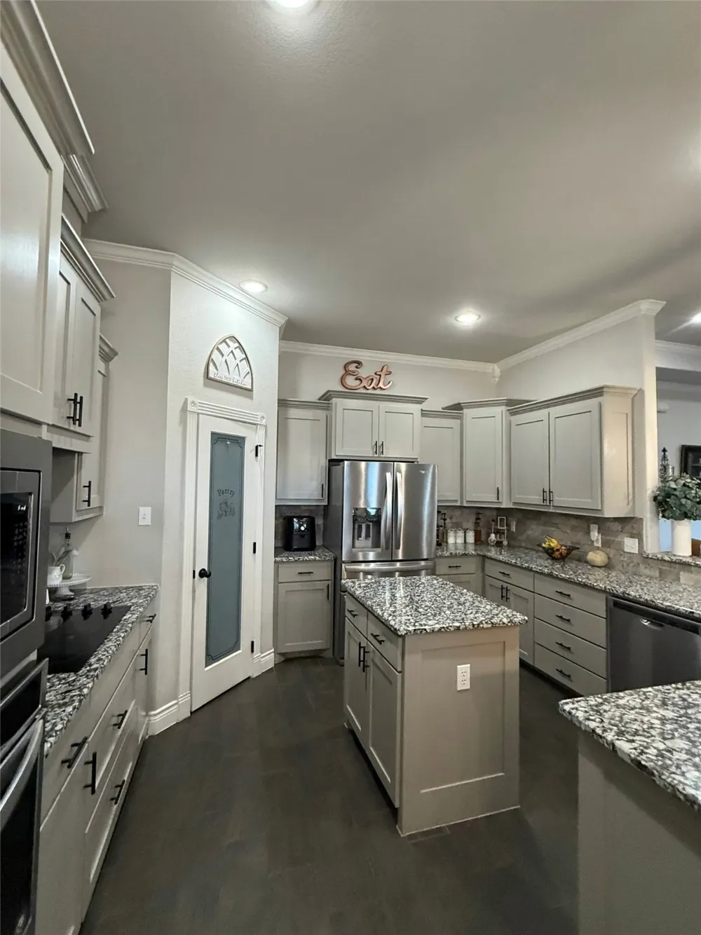 1013 Sky Court Weatherford, TX 76085