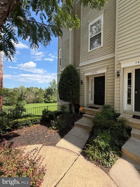 14224 HAMPSHIRE HALL COURT #G 401