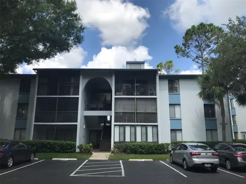 8209 SUN SPRING CIRCLE #81