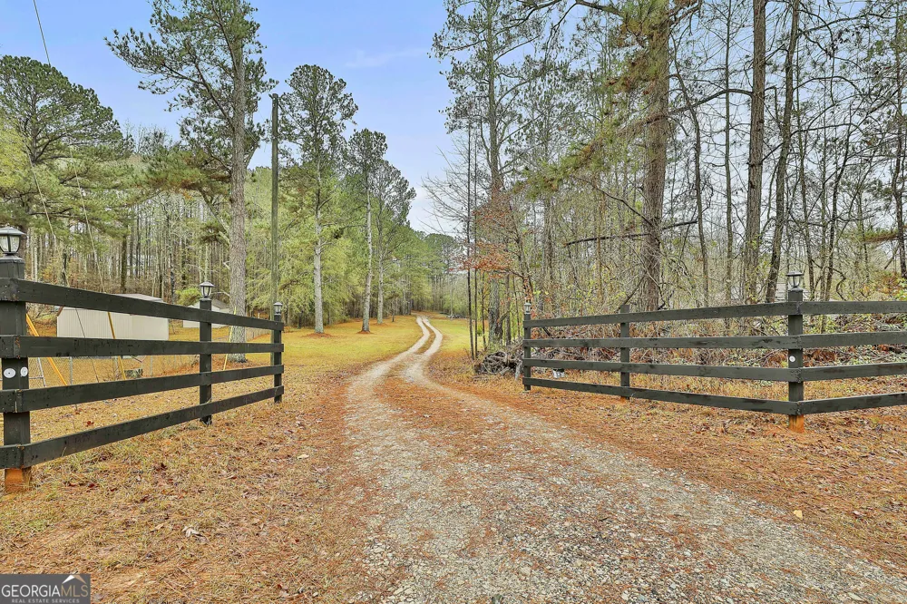 250 Mobley Bridge RD LaGrange, GA 30241