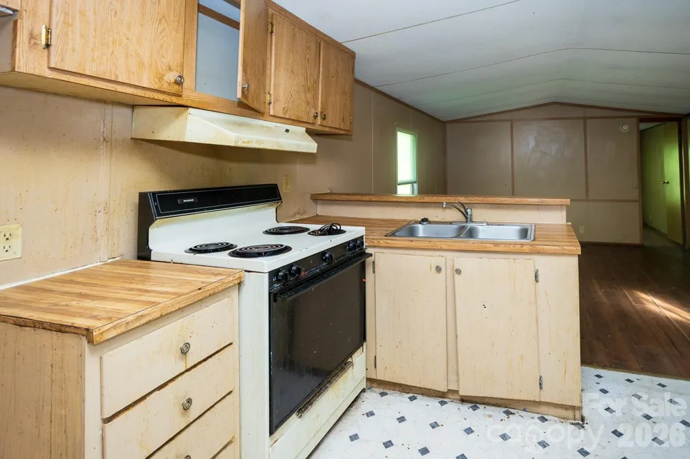56 Longs Chapel Road Weaverville, NC 28787