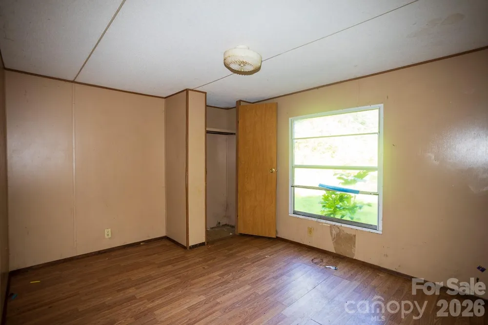 56 Longs Chapel Road Weaverville, NC 28787