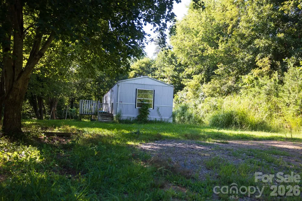 56 Longs Chapel Road Weaverville, NC 28787