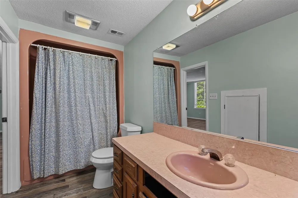 602 S 2nd Street Logansport, LA 71049