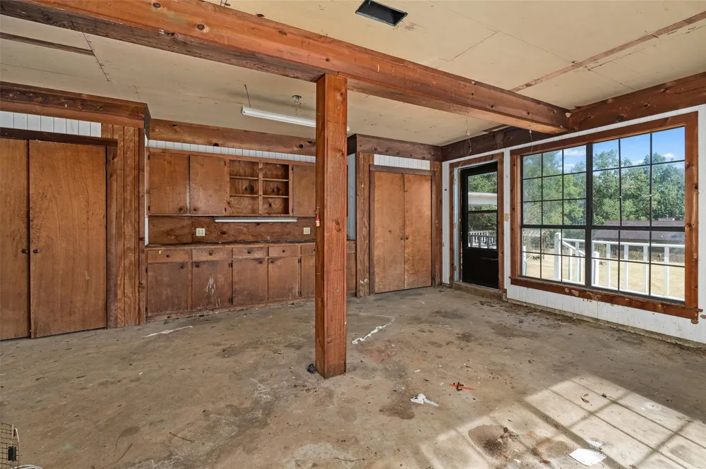 602 S 2nd Street Logansport, LA 71049