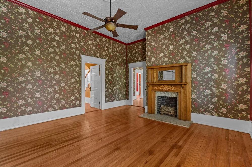 602 S 2nd Street Logansport, LA 71049