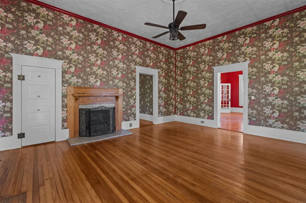 602 S 2nd Street Logansport, LA 71049