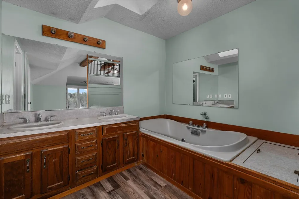 602 S 2nd Street Logansport, LA 71049