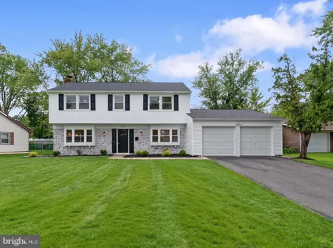 25 EAGEN LANE