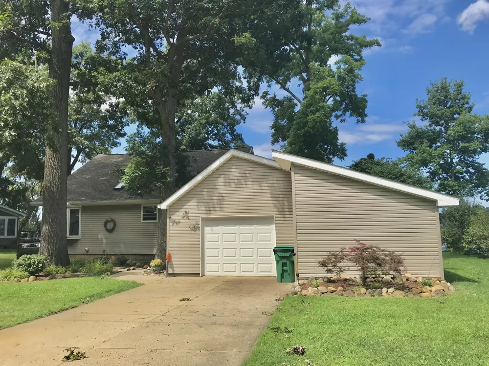16218 East Lake Drive White Pigeon, MI 49099