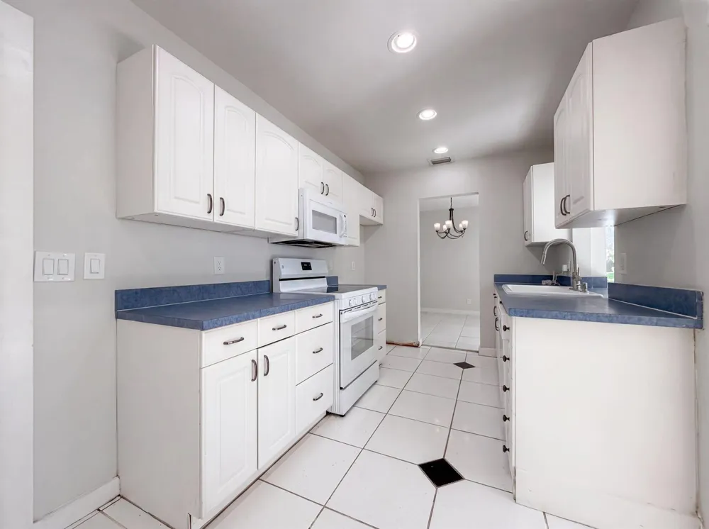 4360 NW 12th Drive Deerfield Beach, FL 33064
