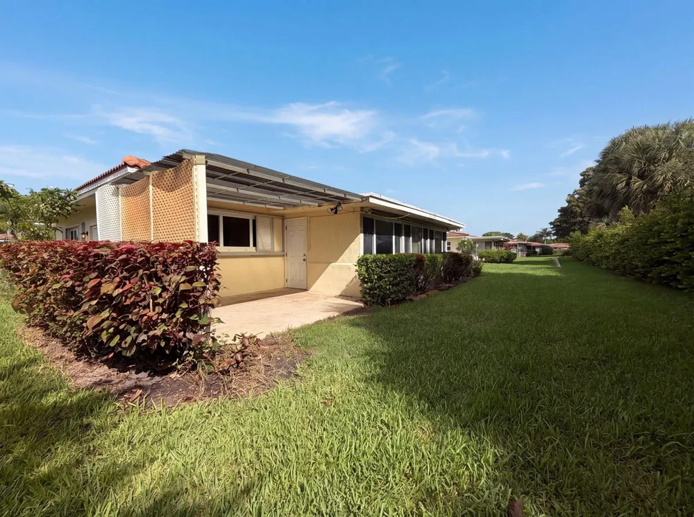 4360 NW 12th Drive Deerfield Beach, FL 33064