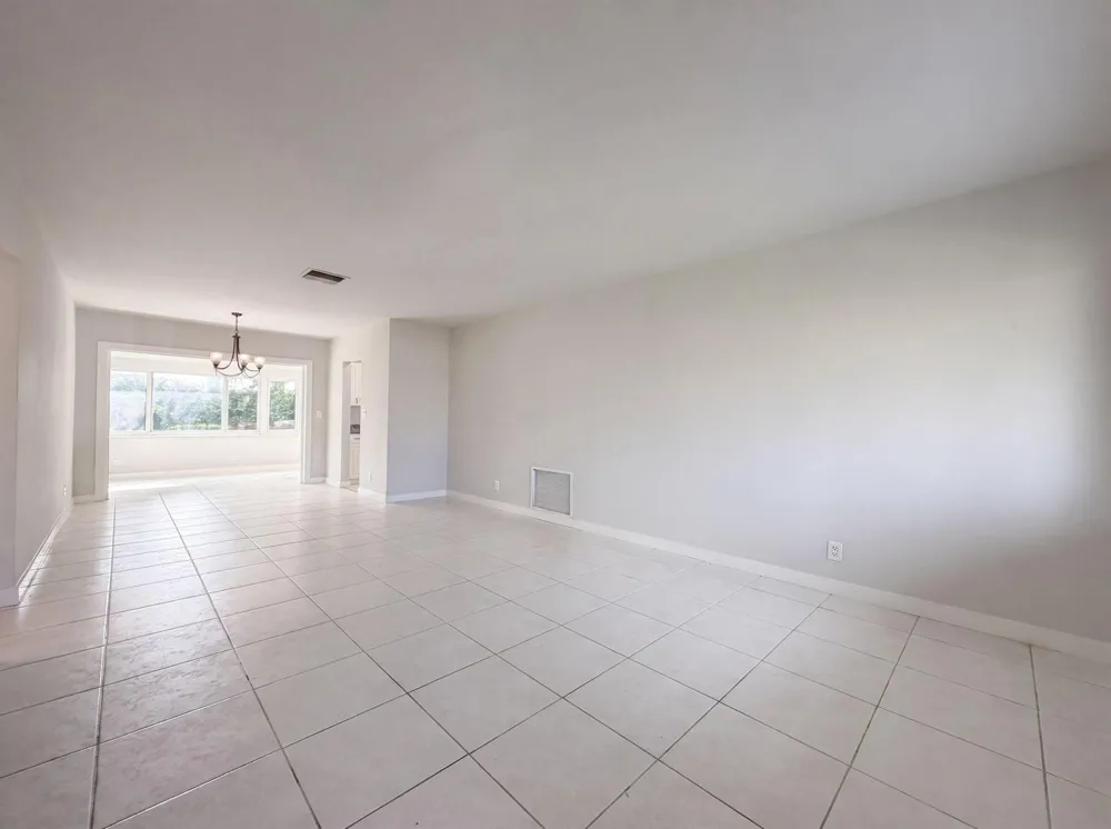 4360 NW 12th Drive Deerfield Beach, FL 33064