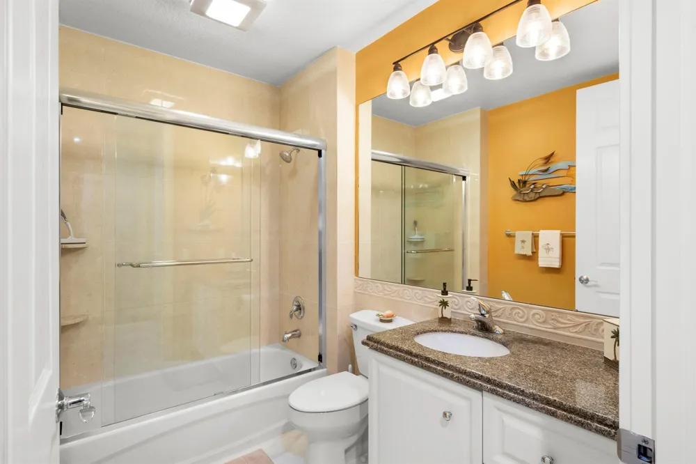 8 Harbour Isle Drive E #PH05 Fort Pierce, FL 34949