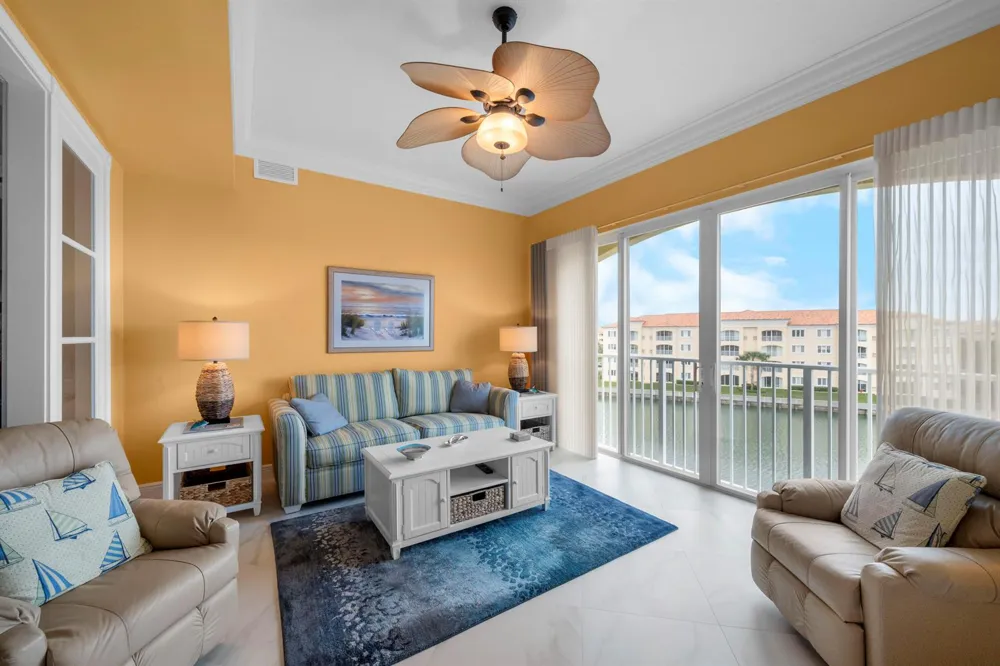 8 Harbour Isle Drive E #PH05 Fort Pierce, FL 34949