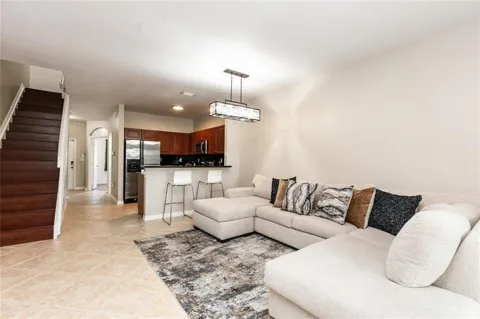 4408 Woodland Circle