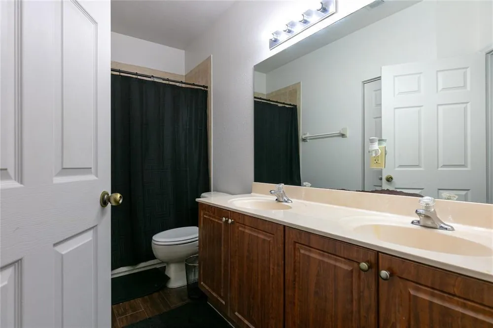 4408 Woodland Circle Tamarac, FL 33319