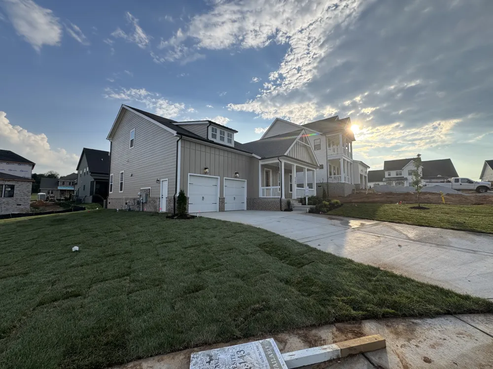 5205 Fairhaven Ct Thompsons Station, TN 37179