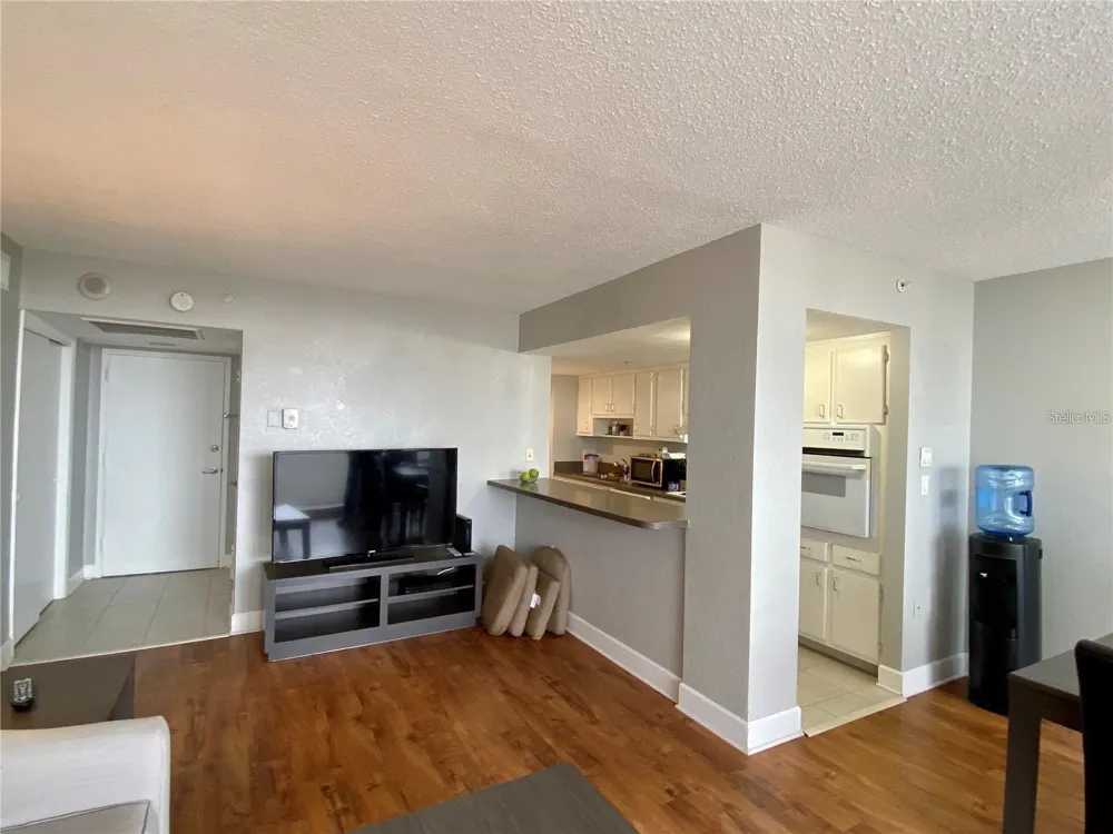 470 3RD STREET S #805 St Petersburg, FL 33701