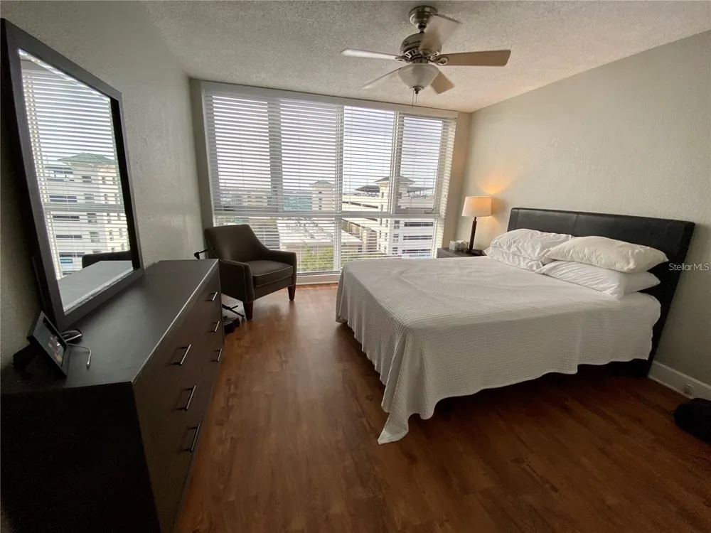 470 3RD STREET S #805 St Petersburg, FL 33701