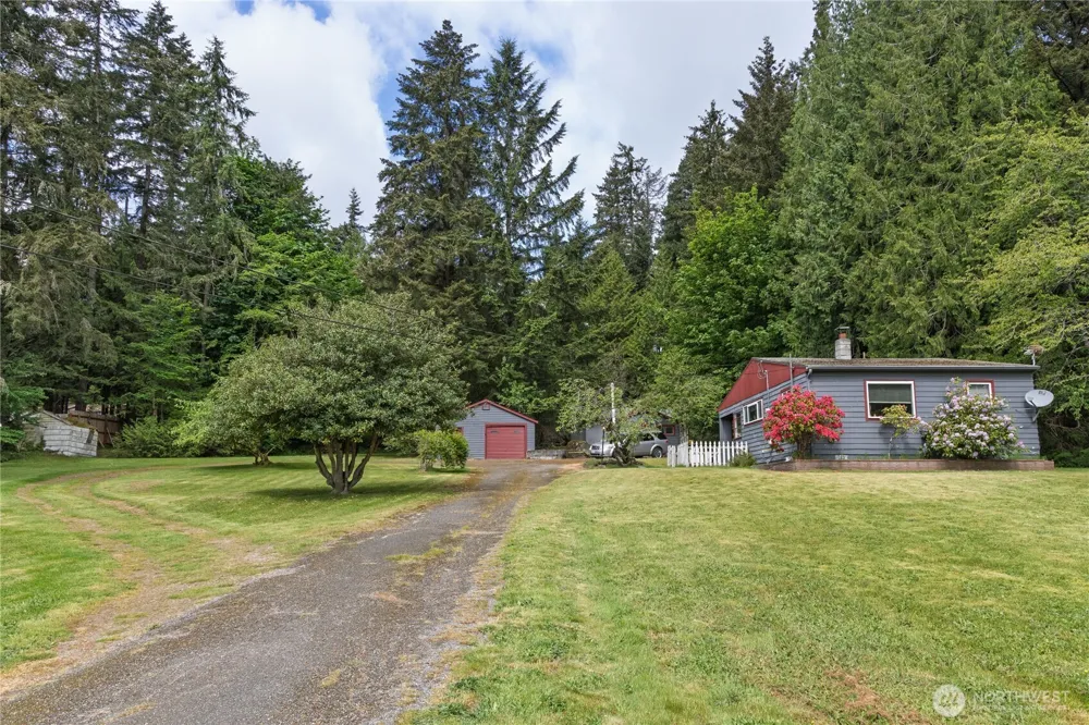 20853 Viking Avenue NW Poulsbo, WA 98370