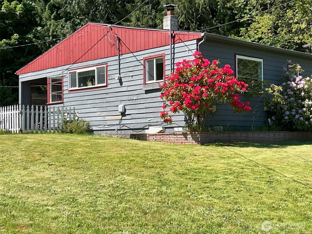 20853 Viking Avenue NW Poulsbo, WA 98370