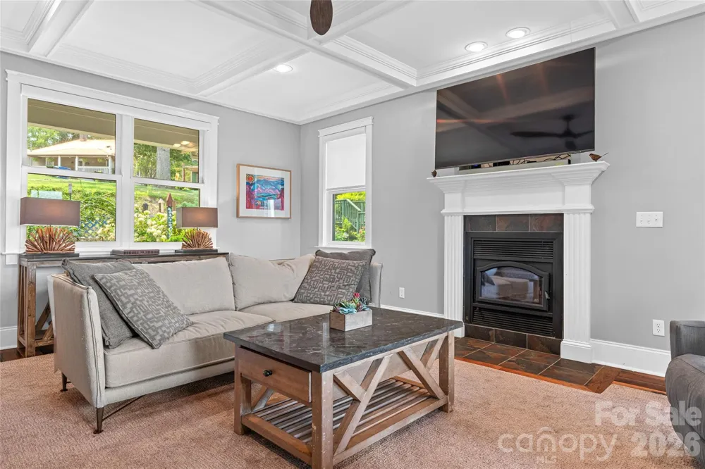45 Logan Circle Asheville, NC 28806