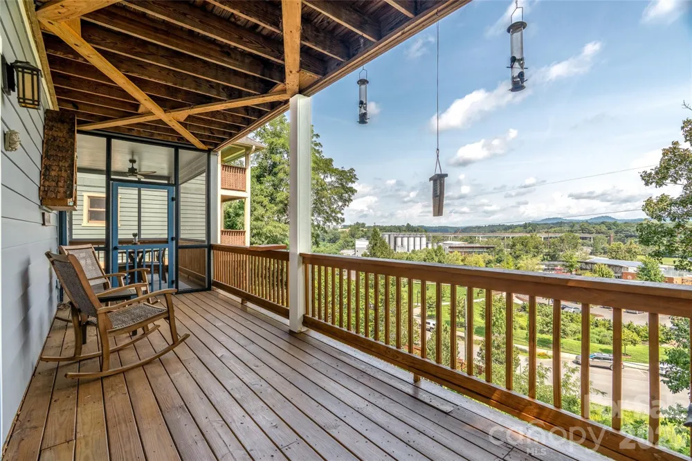 45 Logan Circle Asheville, NC 28806