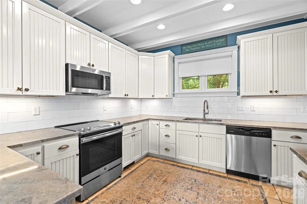 45 Logan Circle Asheville, NC 28806