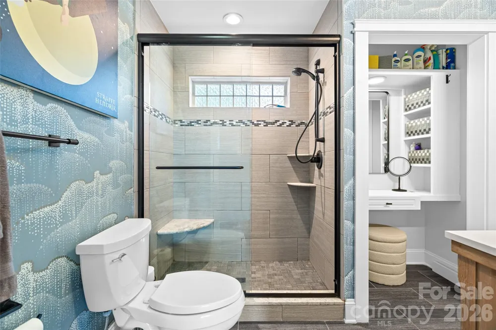 45 Logan Circle Asheville, NC 28806