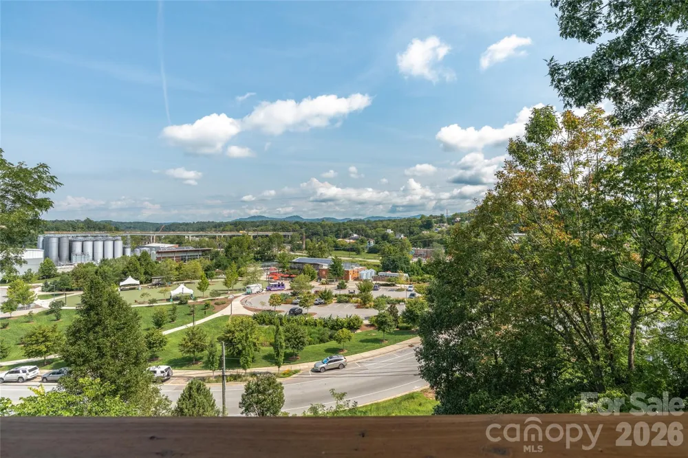 45 Logan Circle Asheville, NC 28806