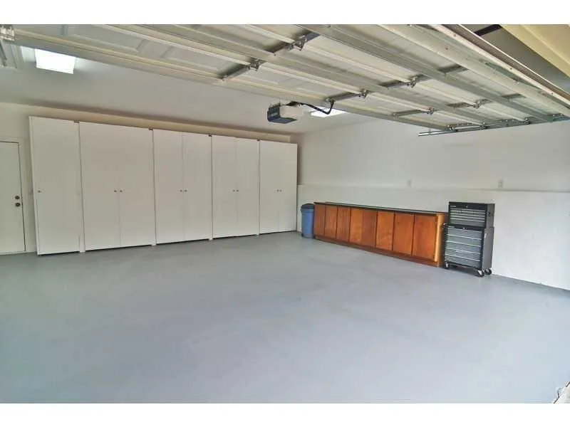 100 Kings Mill Court Roswell, GA 30075