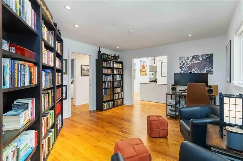 100 Kings Mill Court Roswell, GA 30075